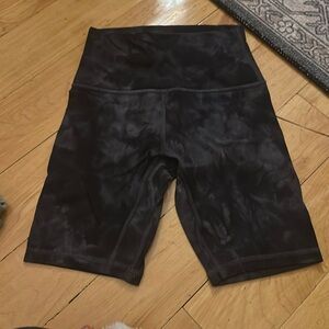 Lululemon black camo biker shorts
